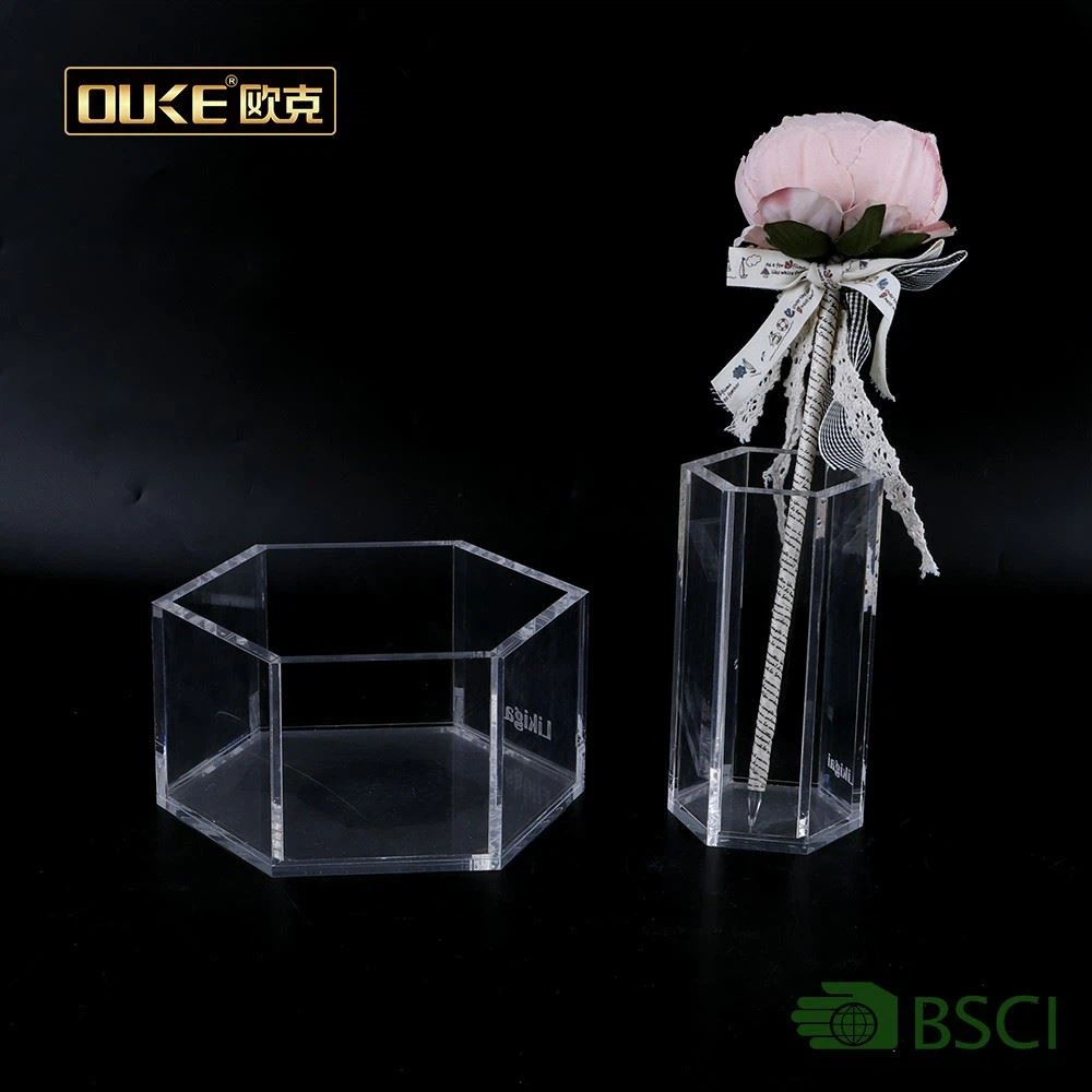 Acrylic vase 4 Acrylic vase 4